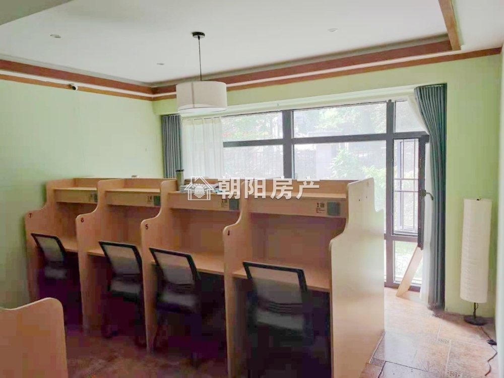 上东锦城 174平 精装六室朝南 学区房 交通便利