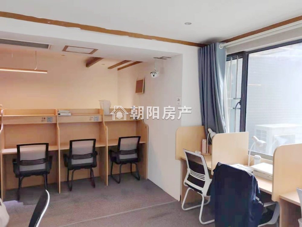上东锦城 174平 精装六室朝南 学区房 交通便利