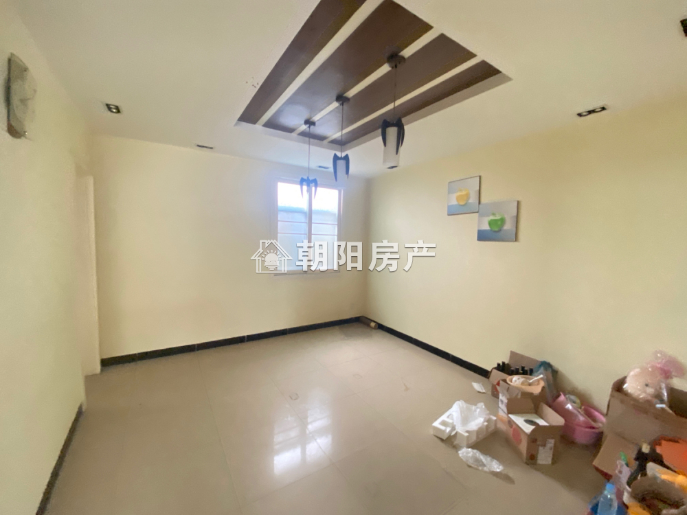 东苑新村 138平 南向三室 免税 2319元/平