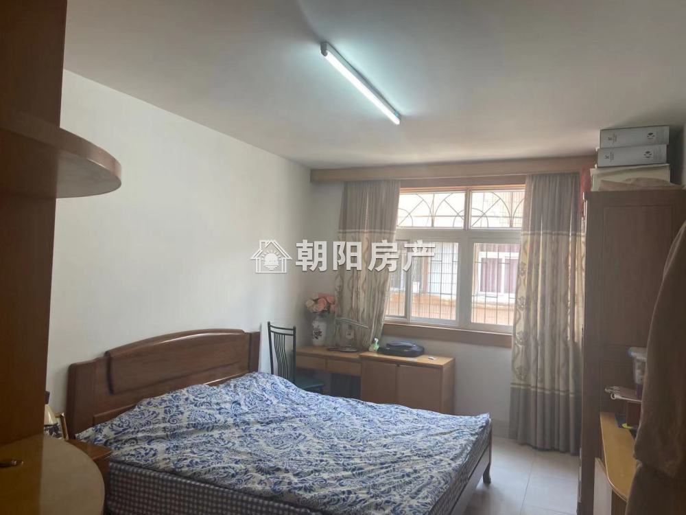 福乐街 73平 东向两室 学区房 满两年 简装
