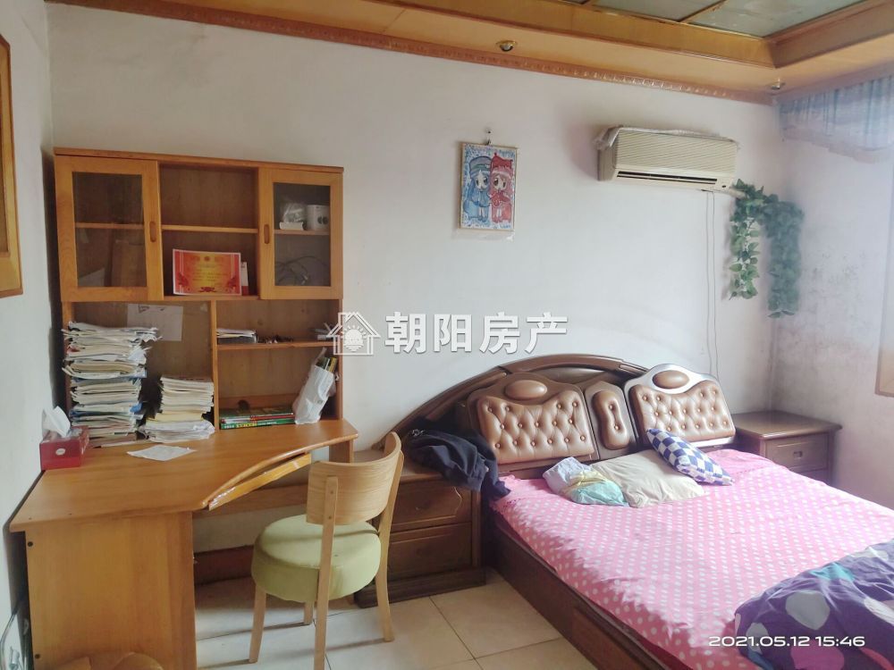 龙湖小区 89平 南向三室 学区房 满两年 交通便利