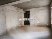 华夏中央广场 99平 南向三室一厅 毛坯 交通便利
