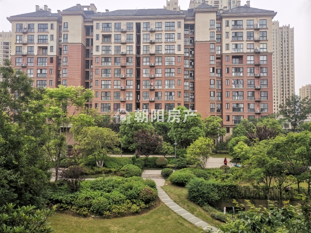 兰乔公馆 122平 南向豪装三居 学区配套全 独家
