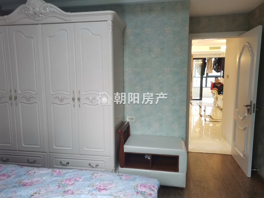 兰乔公馆 122平 南向豪装三居 学区配套全 独家