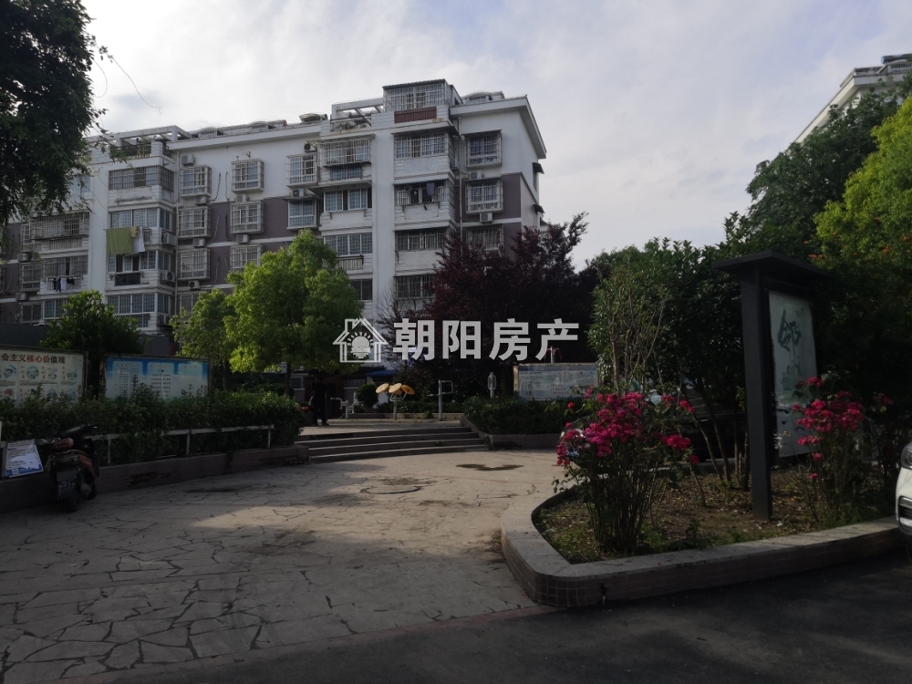 金港家园 153平 南朝向四室两厅 满两年 精装高楼层