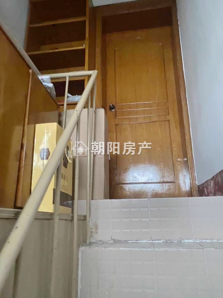 金厦小区 83平 南向三室 满五唯一 交通便利