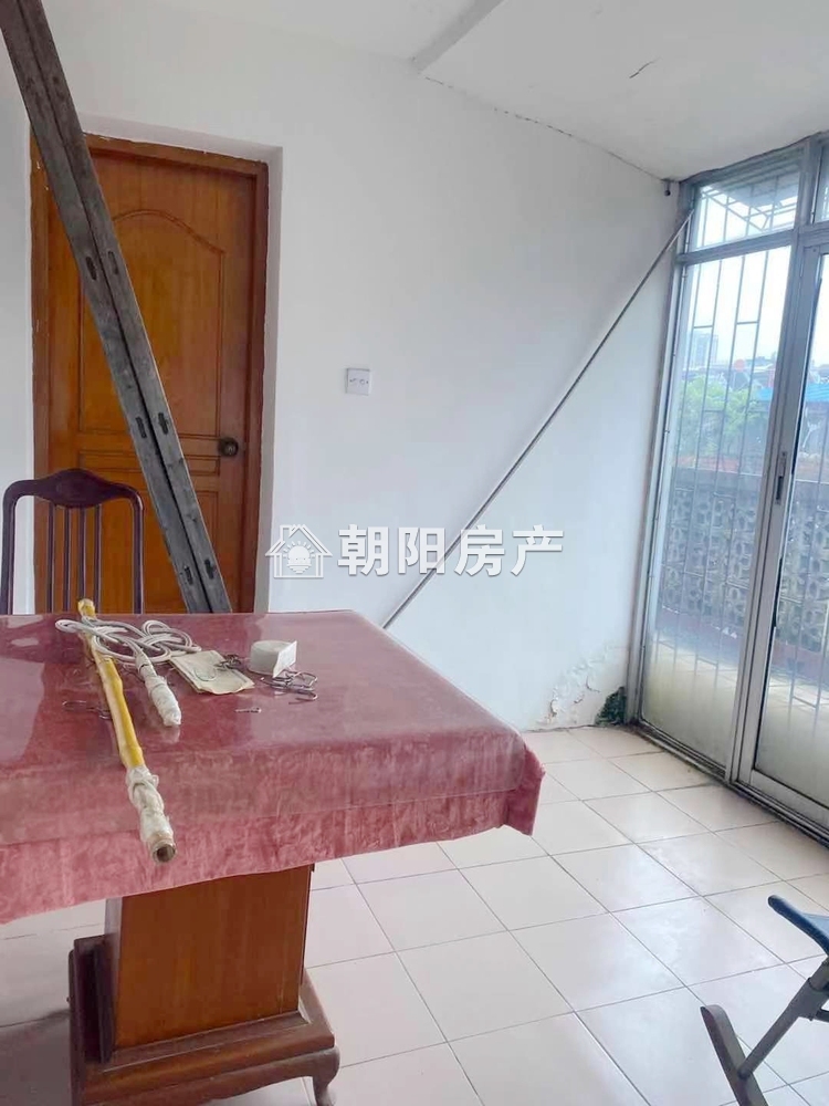 金厦小区 83平 南向三室 满五唯一 交通便利