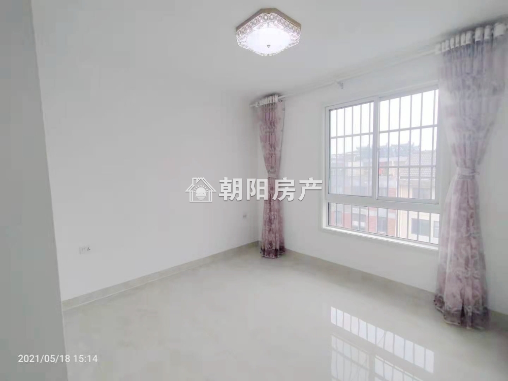 信谊四季城 4室2厅 二十六中学区 送家具家电