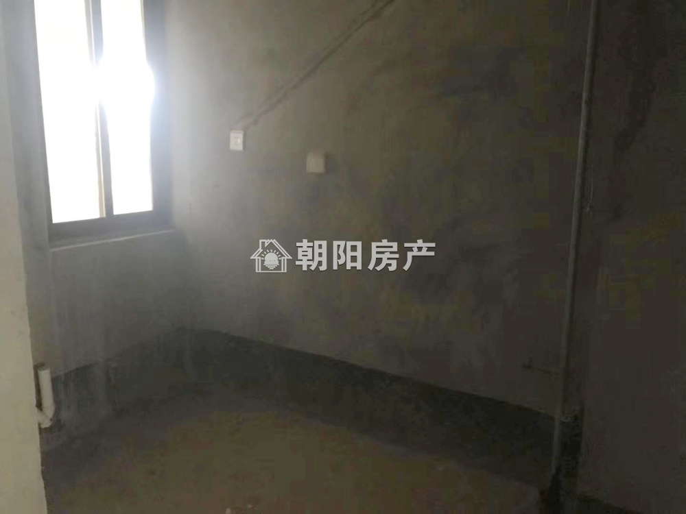 艺山南 106平 南向三室二厅 单价4716元 学区房 随时看房
