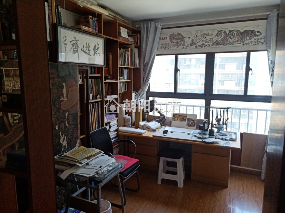 金湾香都 101平 南向精装三居 满两年 配套齐全