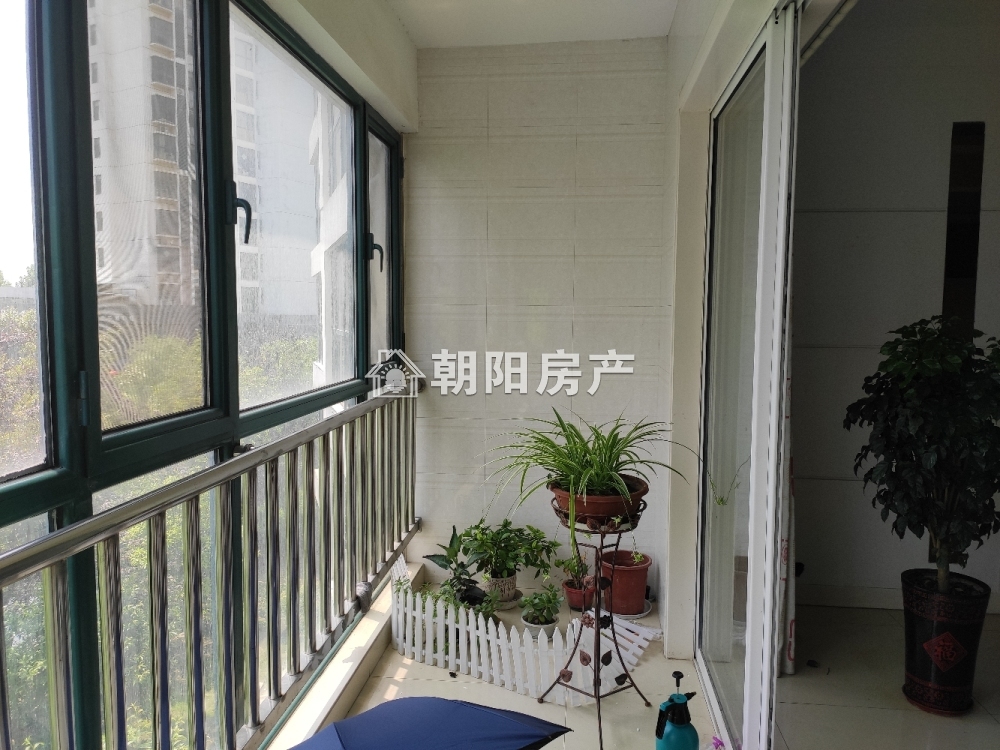 力达明和绿洲 188平 精装四室朝南 满两年 随时看房