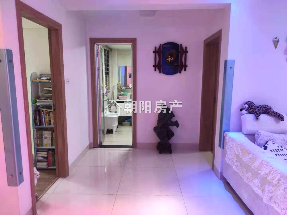 泉山湖 85平 南向精装两室 满两年 交通便利 学区房