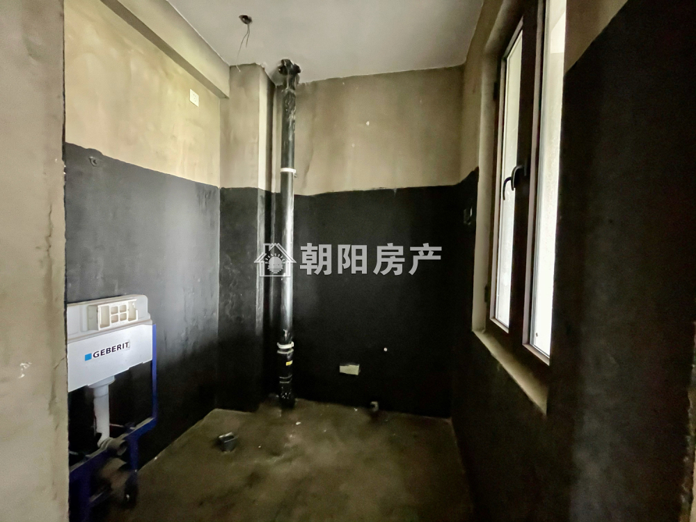 金融世家 276平 南向四室双卫 毛坯房 环境好