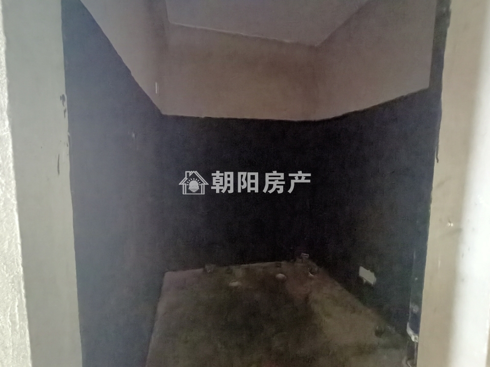 金融世家 276平 五室二厅四卫 南向采光好 配套齐全