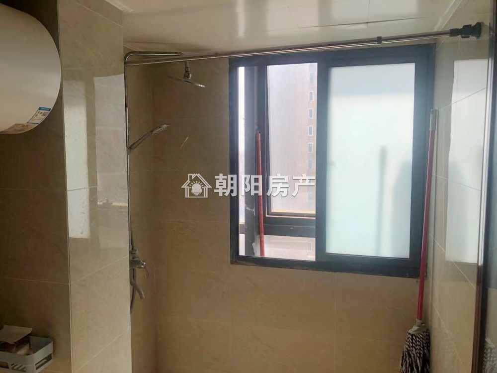 中环158 59平 朝南精装一居 满两年 交通便利