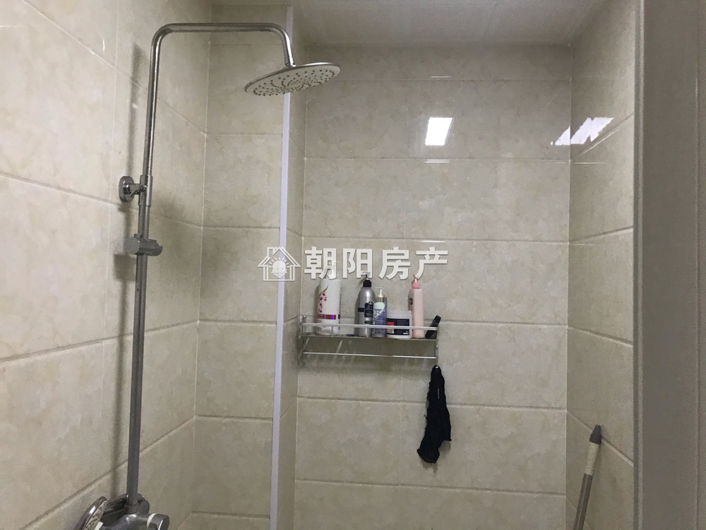 尚城公寓 67平 朝南精装一居 满两年 交通便利 学区房