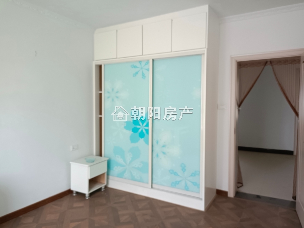 龙兴园 69平 南向两居 满两年 学区房 环境好
