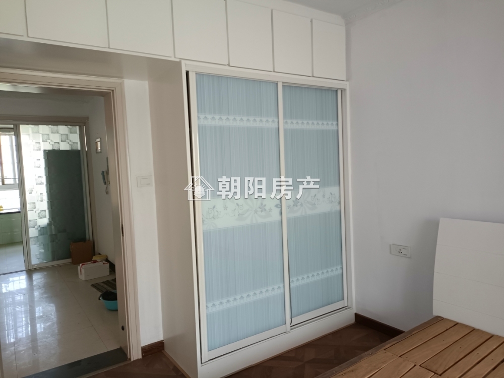 龙兴园 69平 南向两居 满两年 学区房 环境好