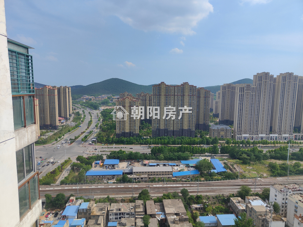 东方丽景 118平 南向精装三室 满两年 免税 4730元/平