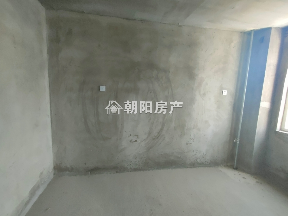金豪阳光花园 122平 朝南三室 交通便利 3675元/平