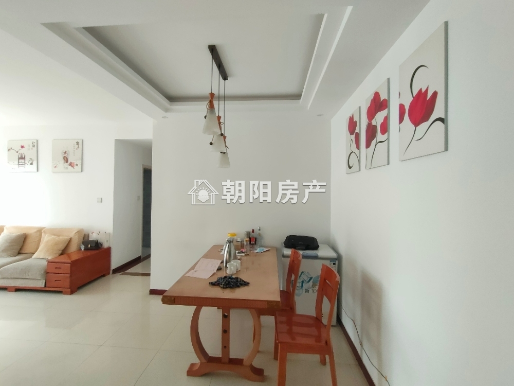 阳光365 136平 南北通透三室二厅 交通便利 购物便捷