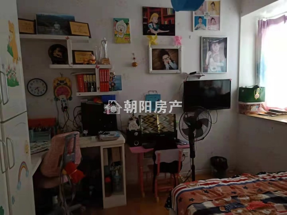 书香茗苑 149平 南向四室精装 满五唯一 交通便利