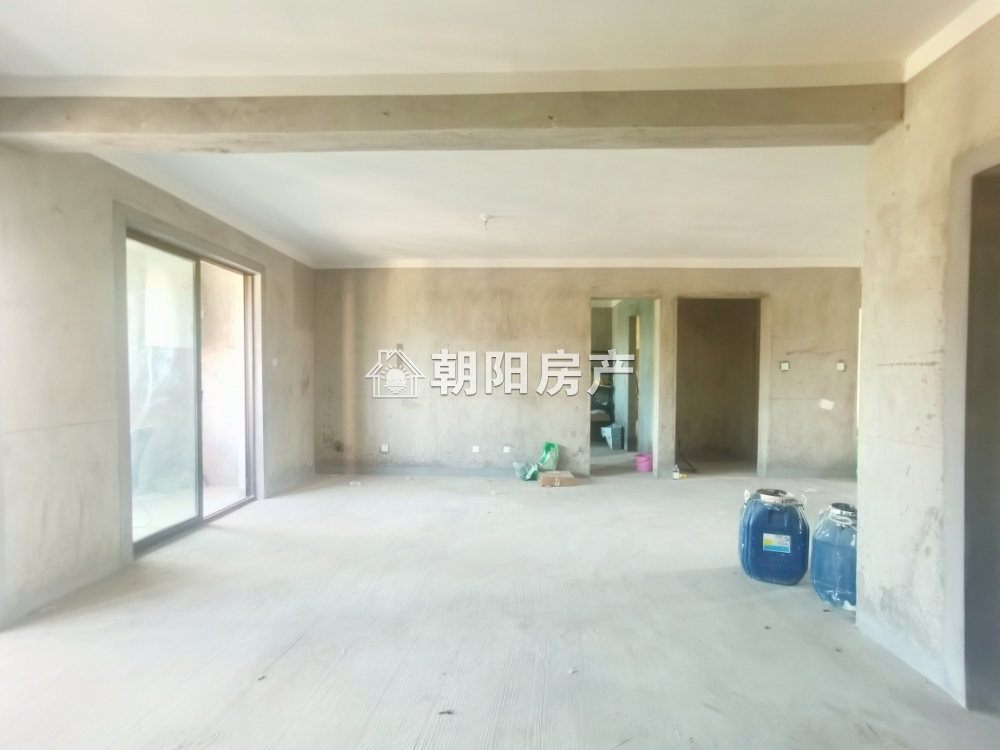 漫悦湾 135平 南向三室二厅 学区房 交通便利 随时看房
