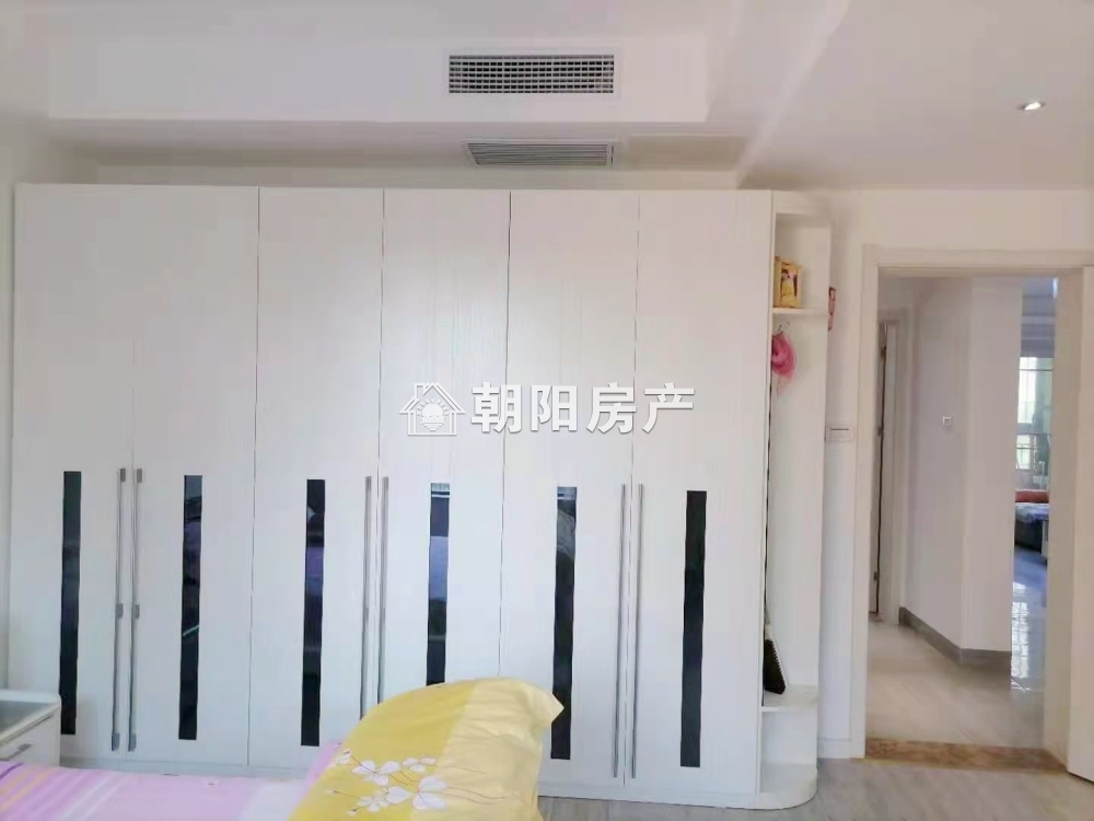 泉山湖兰乔公馆 118平 南向精装三居 学区房 满两年 环境好