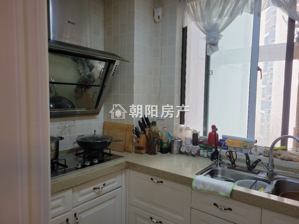 云景华城 119平 南向精装三室 学区房 满两年 交通便利