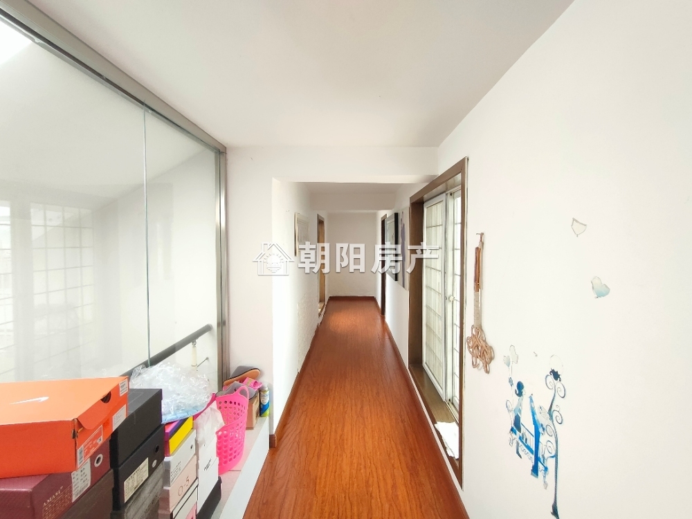 春晓名城 134平 朝南三室精装 满两年 矿一中学区 交通便利