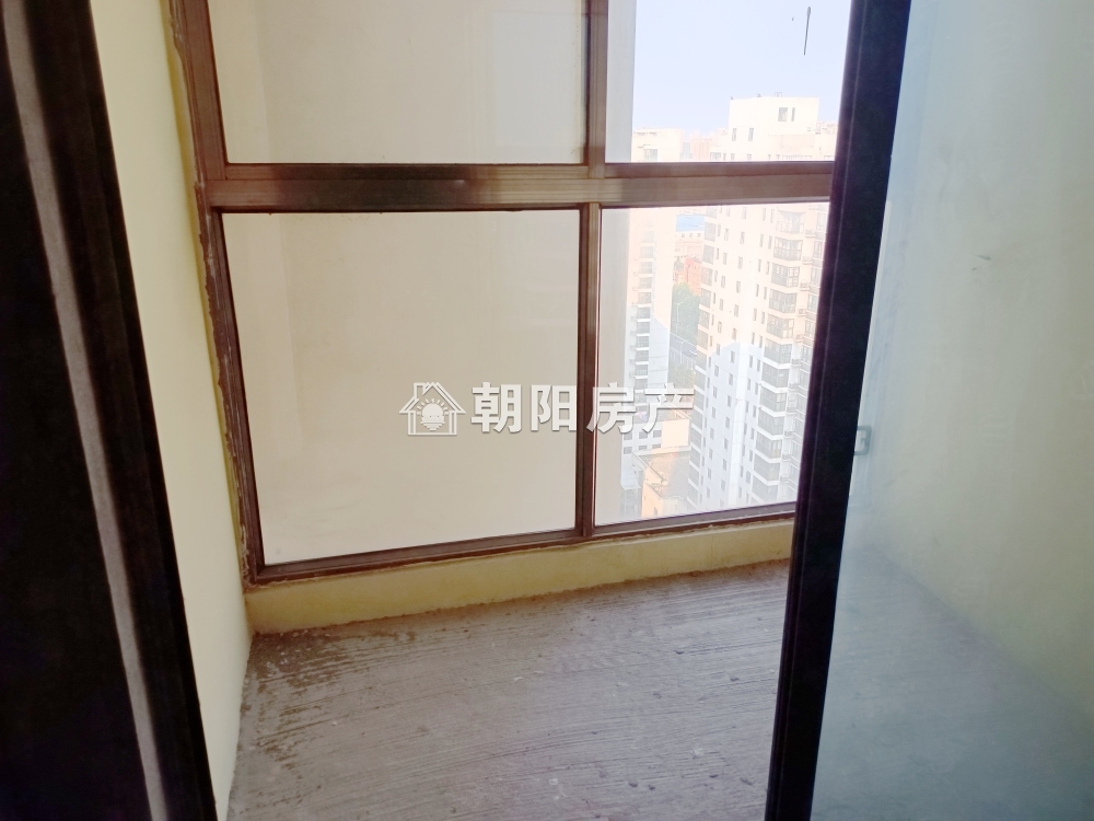 湖滨雅居 92平 南向两室 满五唯一 采光好 交通便利