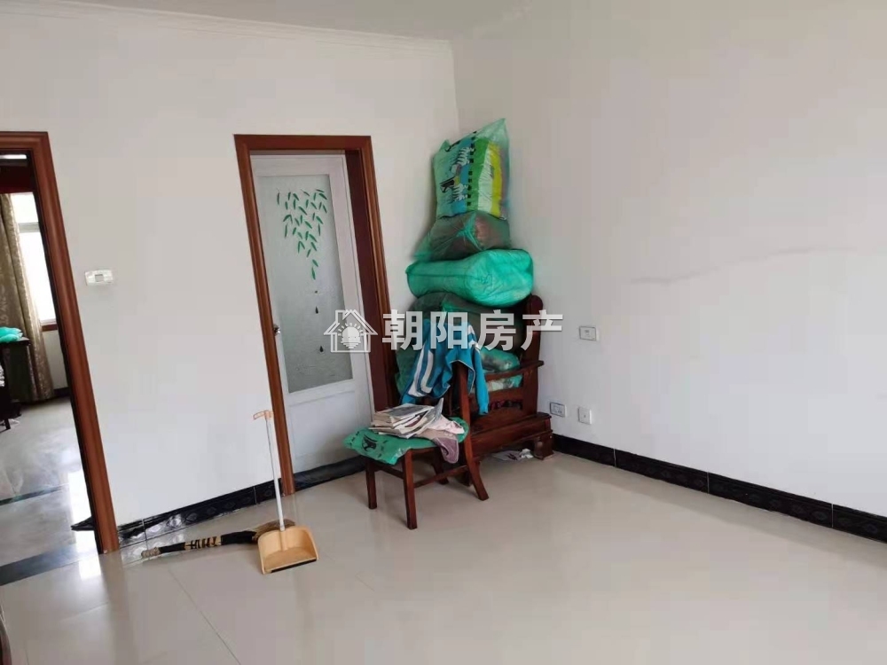 九龙岗农民新村 124平 南向大三居 1274元/平 随时看房