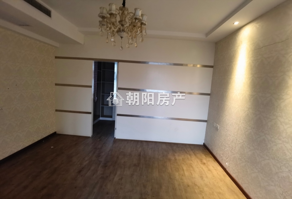 绿城花园 128平 南向精装三室 满两年 学区房 交通便利