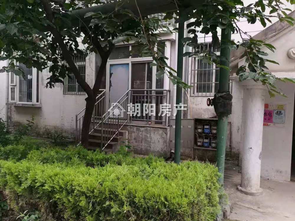 香格里拉 130平 南向三居 满两年 学区房 交通便利