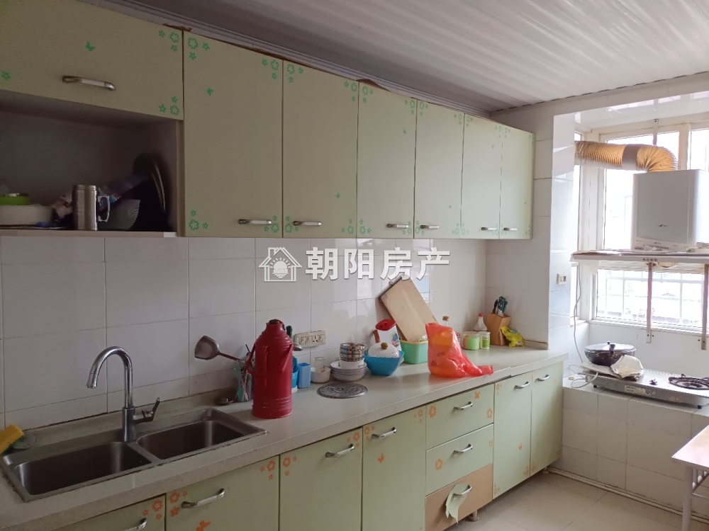 上湖新村3室2厅137.5平  有证 保持好..