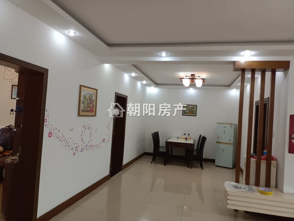 上湖新村3室2厅137.5平  有证 保持好..