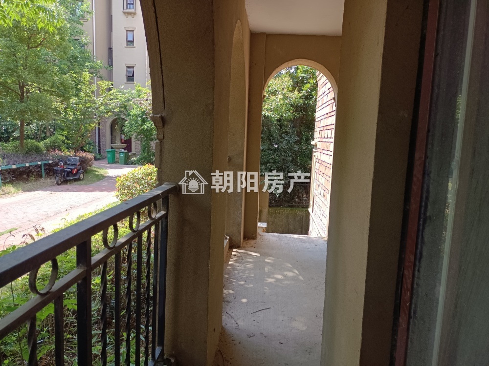 顺发泽润园 139平 朝南四室双卫 免税交通便利