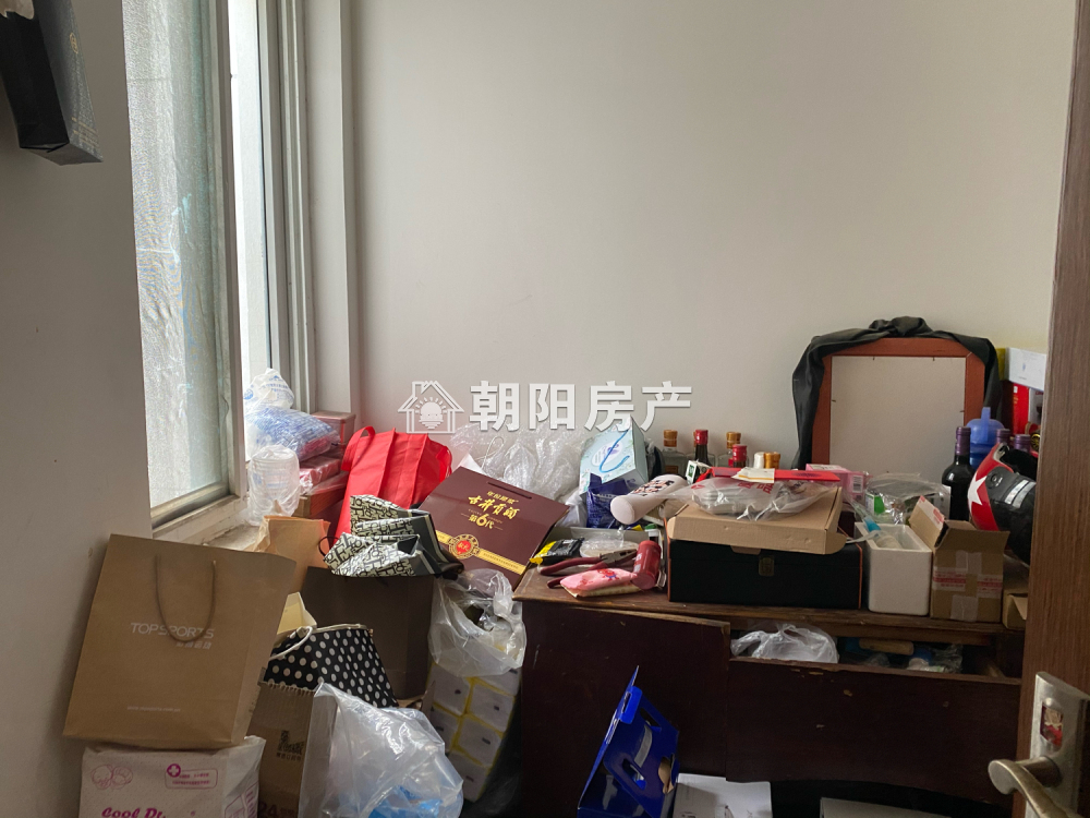 居仁村二区 115平 南向三室二厅 免税 高楼层视野好