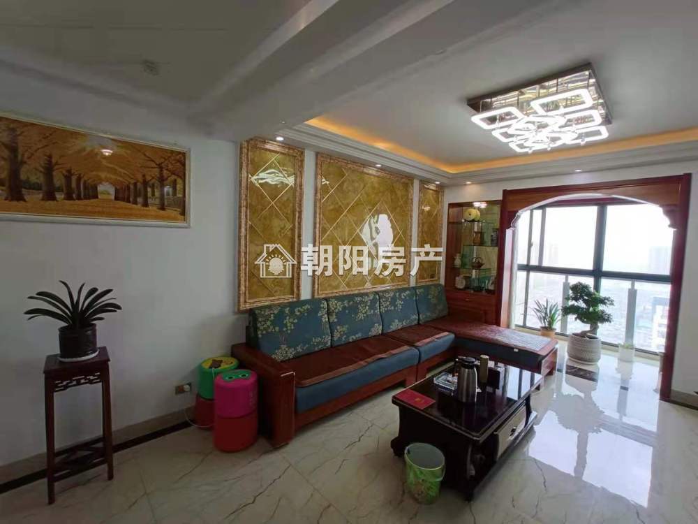 东方丽景 118平 南向精装三室 满两年 交通便利