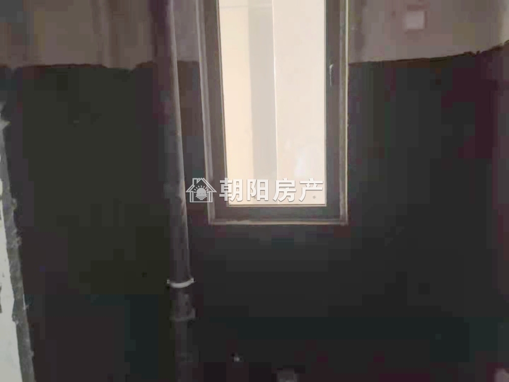 金融世家 142平 南向大三居 毛坯 学区房 交通便利