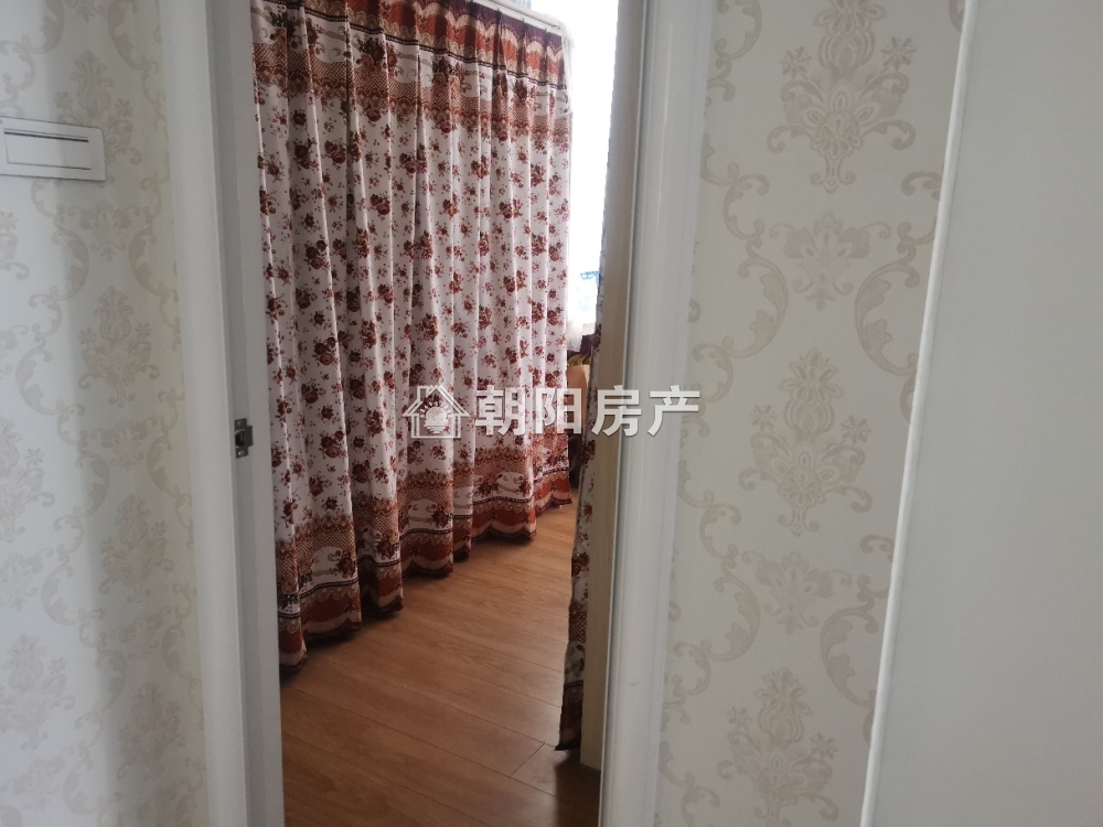 力达明和绿洲 159平 南向精装三居 采光好 配套齐全