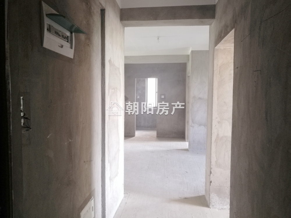 上郑广场 113平 朝南三室 交通便利 学区房 毛坯出租