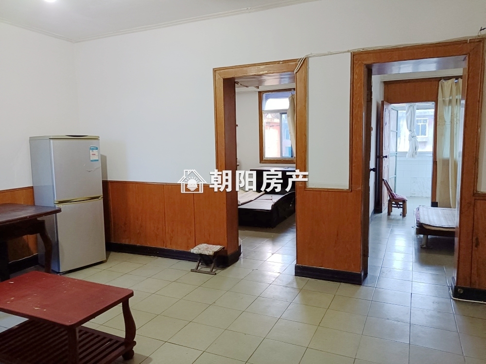 朝阳村 65平 南向两居 学区房 交通便利 采光好