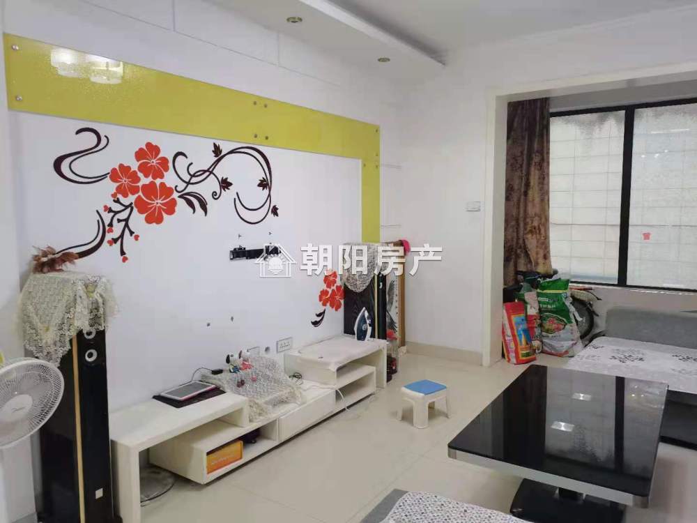 西湖天地 116平 朝南精装三室 满两年 学区房