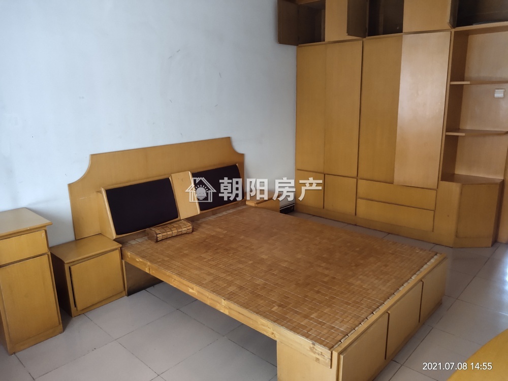 福乐街 81平 南向两室一厅 满两年 采光好 单价2456元