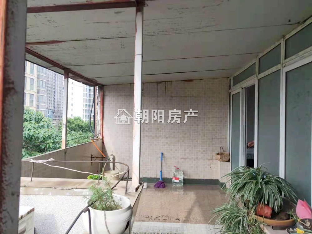 华声苑 174平 南向四室二厅 满两年免税 简装采光好