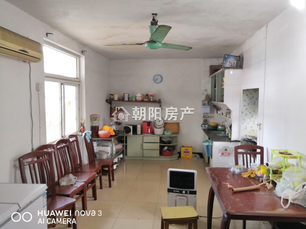 市场新村 90平 南向三室两厅 随时看房 购物便捷