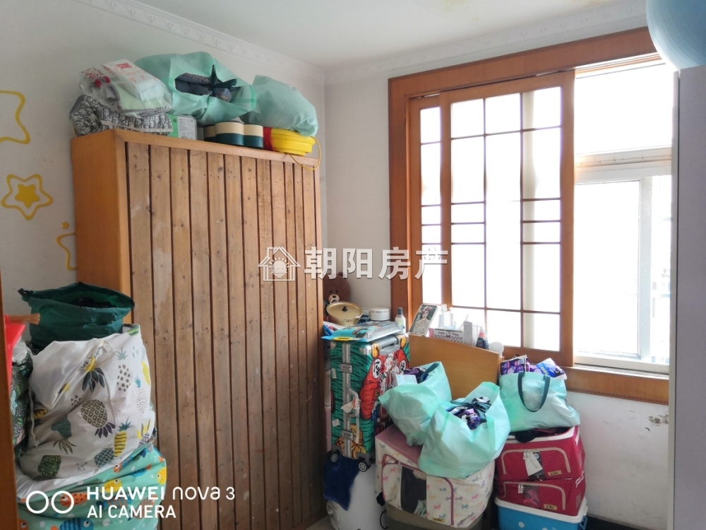 市场新村 90平 南向三室两厅 随时看房 购物便捷