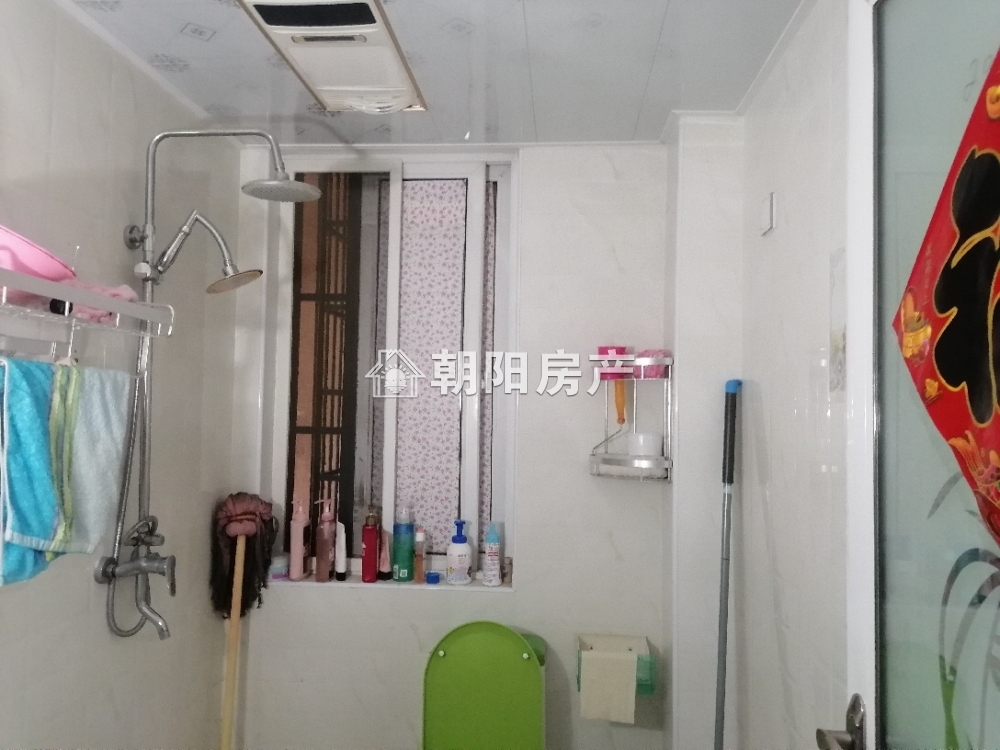 中环国际广场仕府  简单装修 2室2厅 16小西校区 诚心出售