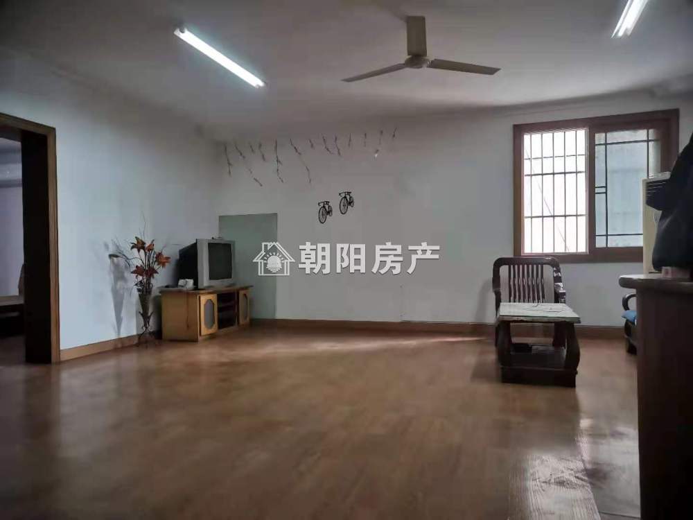 翠竹园 159平 3室2厅1卫 满五唯一 2515元/平 交通便利